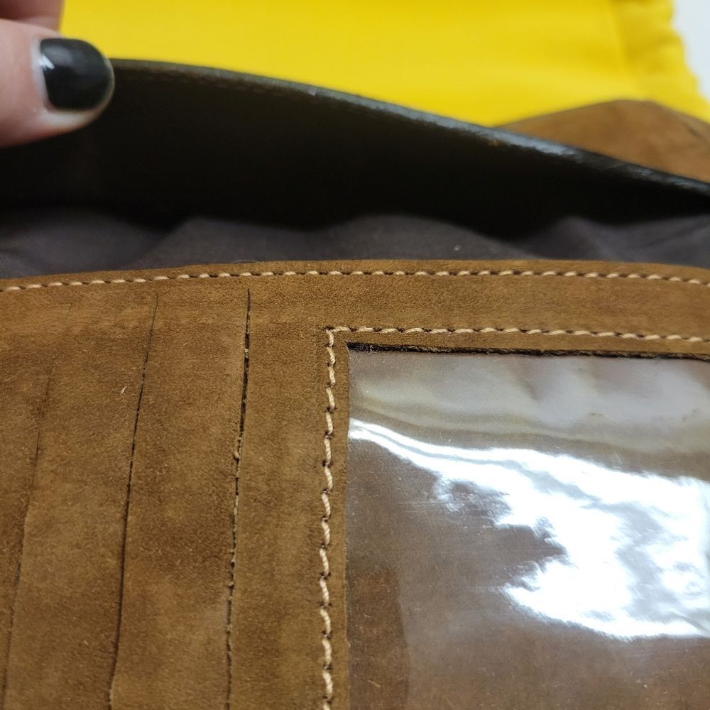 Embroidered Floral Wallet - Picture 9 of 10
